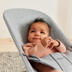 BabyBjörn Bliss Skråstol 3D Jersey inkl. Legetøj, Lysegrå