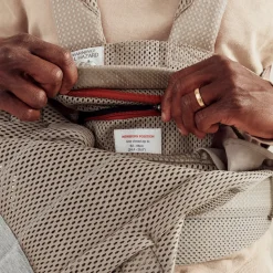 BabyBjörn Harmony Bæresele 3D Mesh, Gråbeige