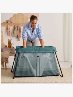 BabyBjörn Light Weekendseng inkl. Overtrækslagen, Dark Green