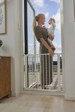 BabyDan Perfect Close Sikkerhedsgitter, Hvid