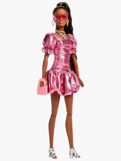 Barbie Deluxe Style Dukke i Lyserød Kjole