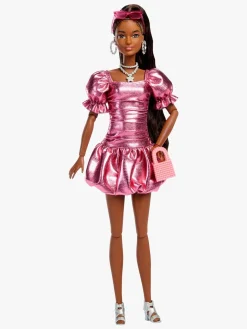 Barbie Deluxe Style Dukke i Lyserød Kjole