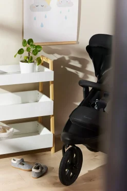 Beemoo Activity Go Aktivitetsklapvogn, Black