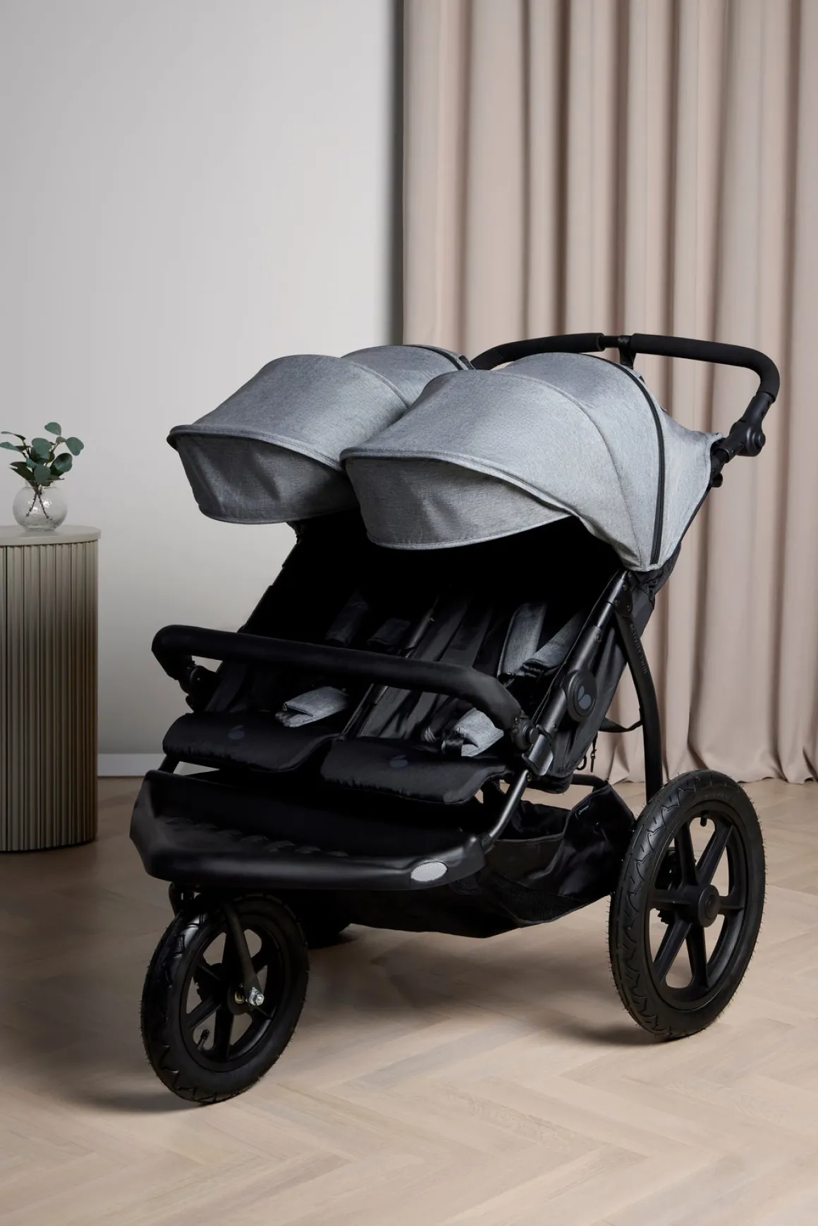 Beemoo Activity Twin Søskendevogn, Black/Dark Grey