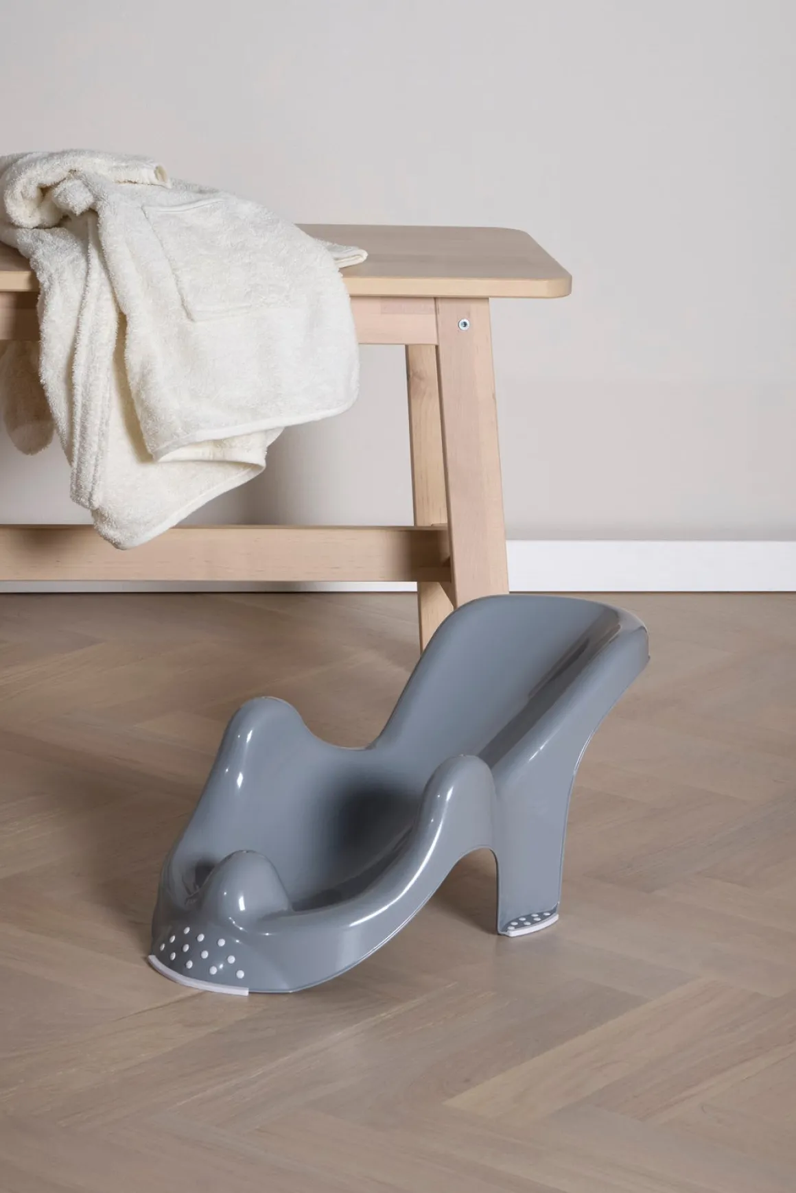 Beemoo CARE Badekar med Stativ Inkl. Badestol & Badekåbe, Grey/Blue