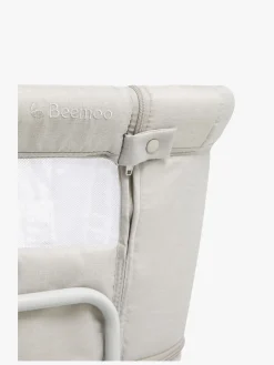 Beemoo CARE 2-i-1 Bedside Crib & Kravlegård, Light Grey