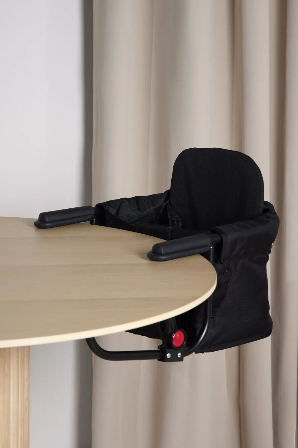 Beemoo CARE Sit Stol-på-Bord, Black