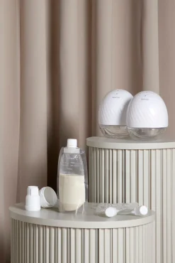 Beemoo CARE Wearable Elektrisk Brystpumpe Dobbelt inkl. Modermælksposer 180 ml 30-pak