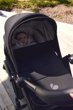 Beemoo Easy Fly Liggedel, Jet Black