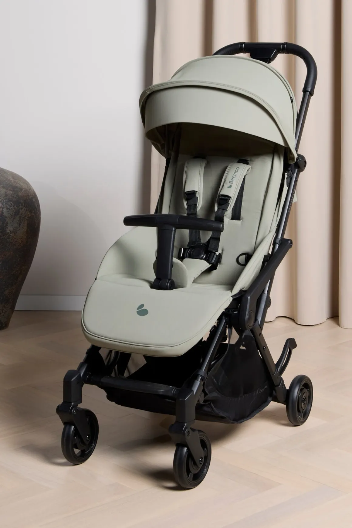 Beemoo Easy Fly Lux 4 Klapvogn Inkl. Route i-Size Autostol Baby & Base, Spring Green/Mineral Grey