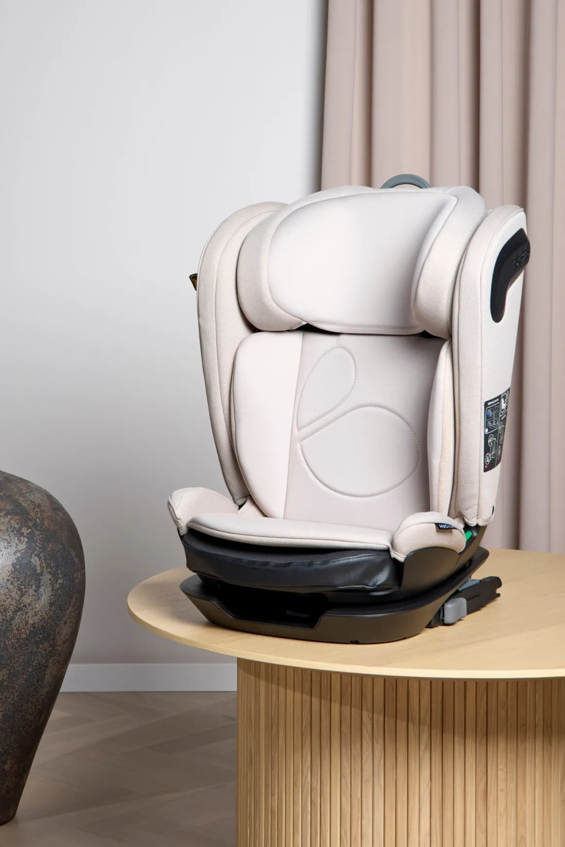 Beemoo Reform ISOFIX Autostol inkl. Beemoo 3-i-1 Sædebeskytter, Oat/Black