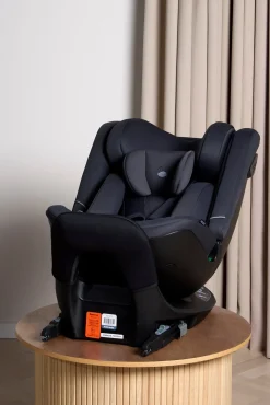 Beemoo Rotate i-Size Vendbar Autostol inkl. Tilbehør, Anthracite