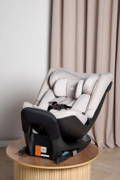 Beemoo Rotate i-Size Autostol inkl. Petite Chérie Ventilerende Hynde, Oat/Antracit