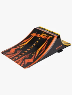 Carrera High Speed Fjernstyret Bil med Rampe