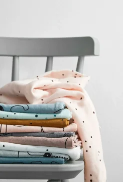 Done By Deer Stofble Dreamy Dots 120x120 2-pak, Mustard