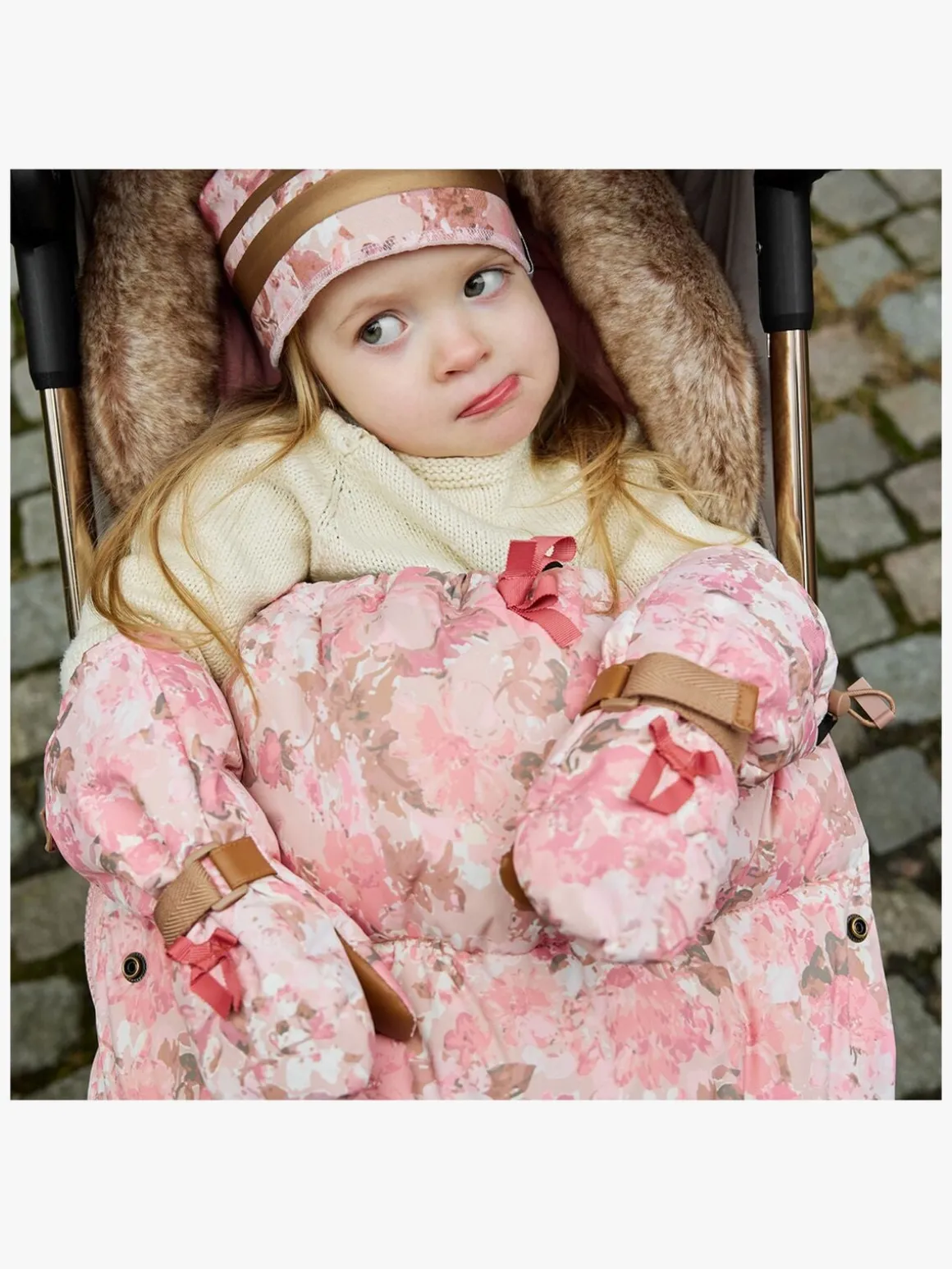 Elodie Kørepose, River Rose