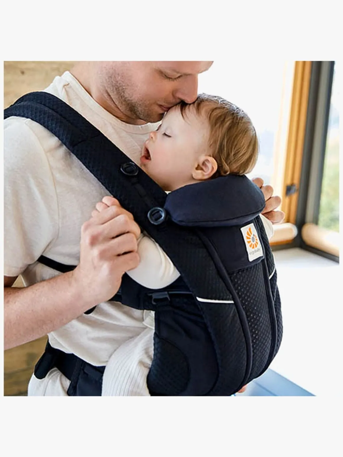 Ergobaby Omni Breeze Bæresele, Onyx Black