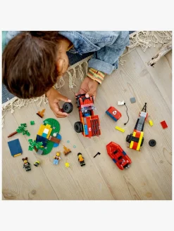 LEGO City 60412 Firhjulstrukket brandbil med redningsbåd