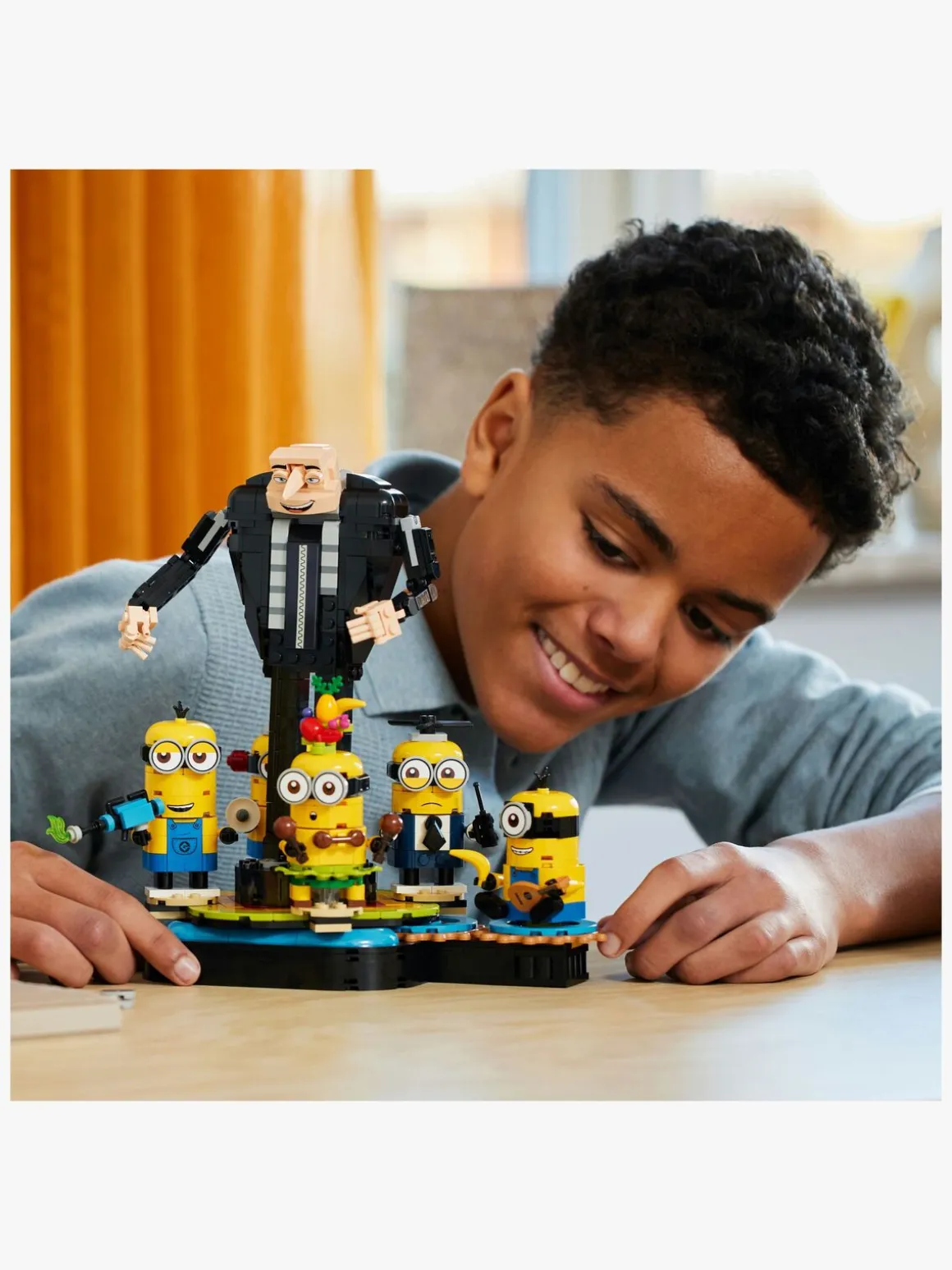 LEGO Despicable Me 75582 Klodsbygget Gru og Minions