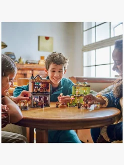 LEGO Harry Potter 76452 Kvalitetsudstyr til Quidditch og Iscafé