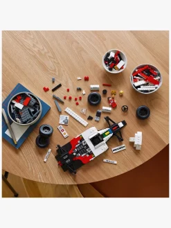 LEGO Icons 10330 McLaren MP4/4 og Ayrton Senna