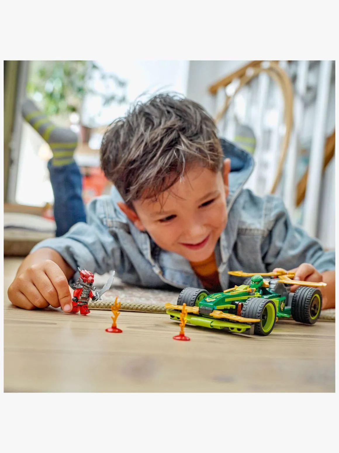 LEGO Ninjago 71828 Lloyds pull-back-racerbil