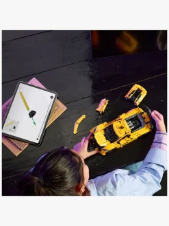 LEGO Technic 42205 Chevrolet Corvette Stingray