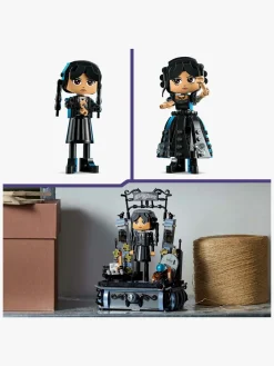 LEGO Wednesday 76780 Wednesday Addams-figur