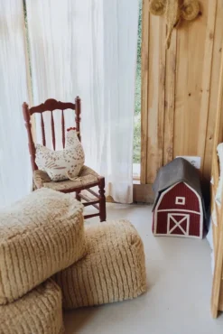 Lorena Canals Puf, Haystack