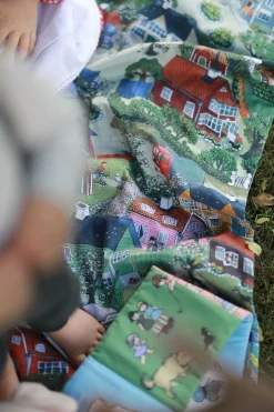 Lotte fra Ballademagergade Sengesæt Tremmeseng 100x130