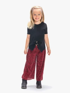 Luca & Lola Enrica Bukser, Flowers