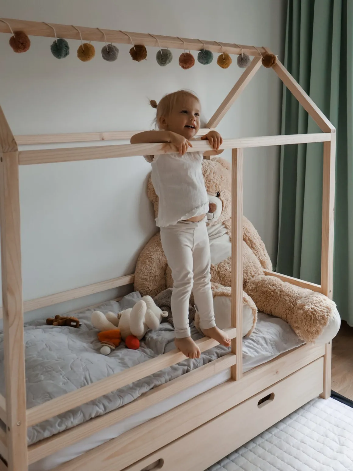 Minitude Nordic JAX Juniorseng 70x140, Natur