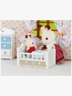 Sylvanian Families Figursæt Chokoladekaninbaby med Seng