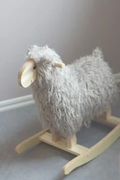 Teddykompaniet Gyngelam, Grå