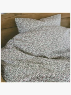 That's Mine Levi Sengesæt Tremmeseng 70x100, Bouquet Rouge